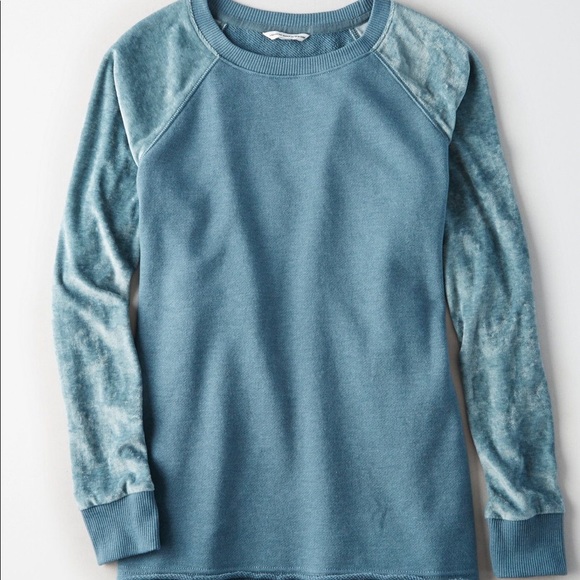 American Eagle Outfitters Tops - American Eagle velvet sleeve pull over
